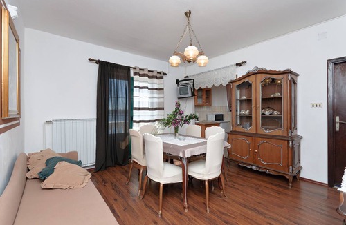 Rab Town Apartment | Apartments and Room Gulić (126241-A3) - Supetarska Draga - island Rab