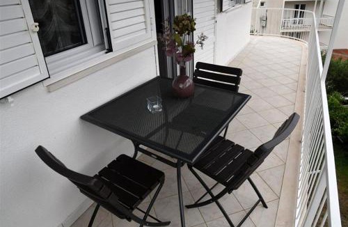 Gradac Apartment | Apartmány Katarina