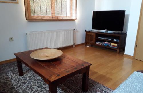 Dobrova-Polhov Gradec Apartment | Apartma Dolomiti