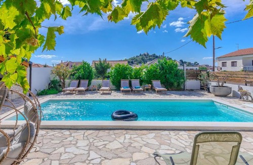 Tribunj Apartment | Apartman Barbara 1 by Villas Guide