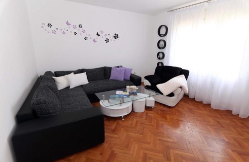 Liznjan Apartment | Apartman Branka