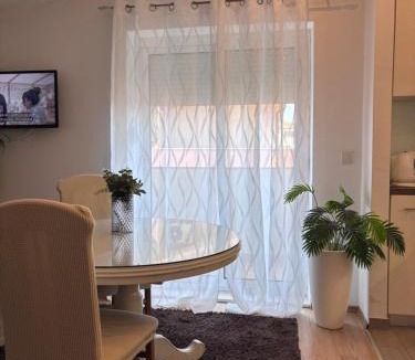 Split Apartment | Apartman Daniela