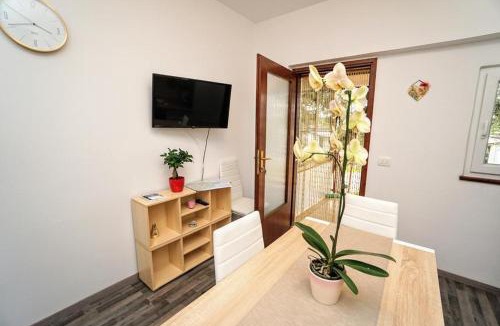 Crveni Vrh Apartment | Apartman Dea