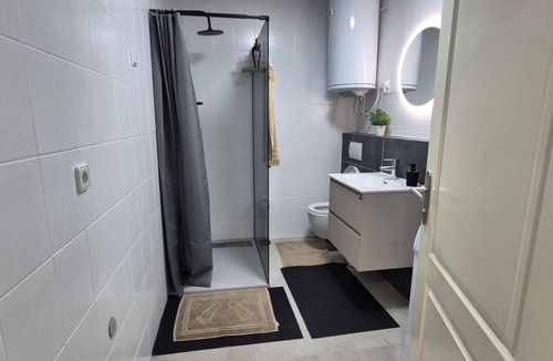 Gregovica Apartment | Apartman Komsic by Villas Guide