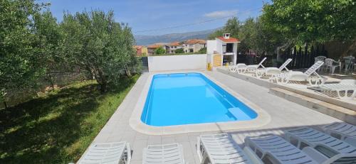 Mejasi Apartment | Apartman Mia with pool1