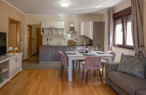 Vantacici Apartment | Apartman Sara s vrtom