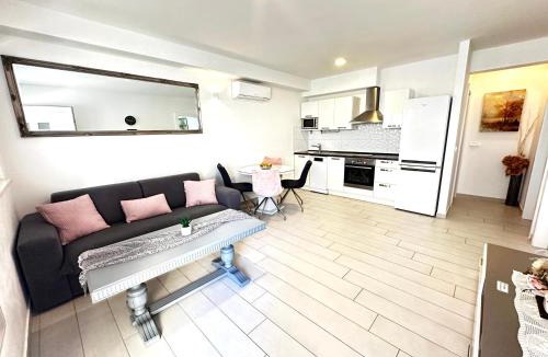 Promajna Apartment | Apartmani Danica - Sara