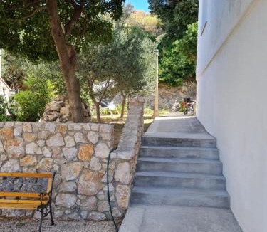 Pag Apartment | Apartmani Ema