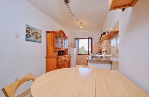 Martinscica Apartment | Apartment 2440/244325 (Kvarner - Martinšćica), 200m from the beach