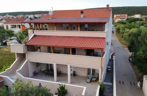 Sveti Petar Apartment | Apartment '7' with Sea View, Shared Terrace and Wi-Fi