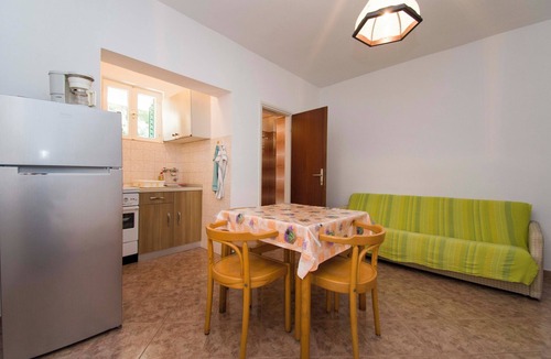 Tijesno Apartment | Apartment and Rooms Ive