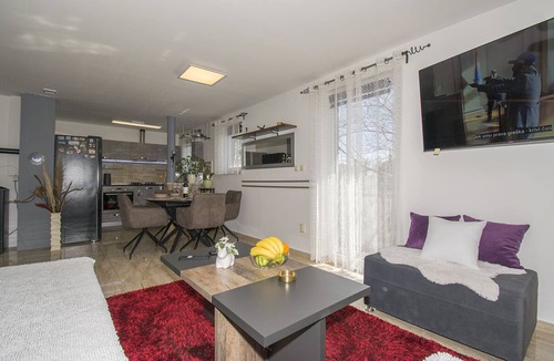 Jursici Apartment | Apartment Arwen, apartment with pool