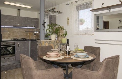 Jursici Apartment | Apartment Arwen, apartment with pool
