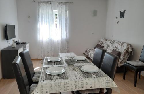 Vranjic Apartment | Apartment Butterfly Split - for rest and relaxation