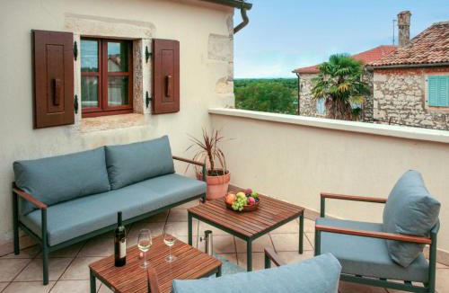 Radini Apartment | Apartment Capo Malvazija by Interhome