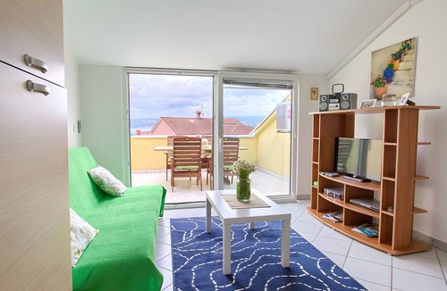 Porat Apartment | Apartment 'Daniela with Sea View' with Sea View, Wi-Fi and Air Conditioning