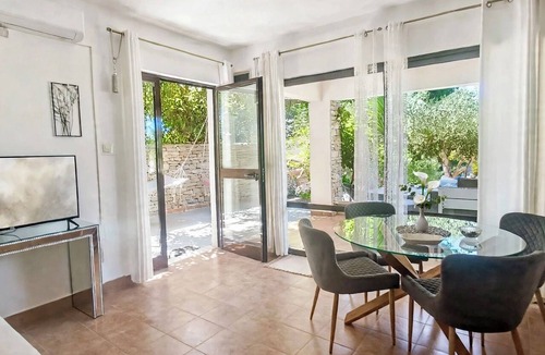 Vela Luka Resort | Apartment "Fantasy" with 2 bed rooms, terraces, swimming pool, jacuzzy. Sea view