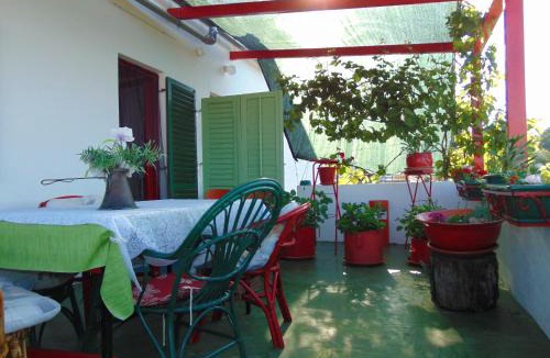 Grohote Apartment | Apartment Fana