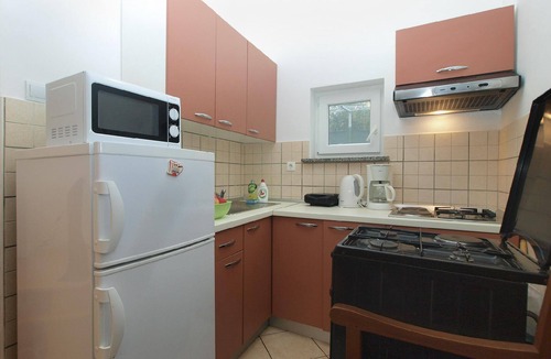 Pomer Apartment | Apartment for 4 persons approx. 45 qm in Ližnjan, Istria (South coast of Istria)