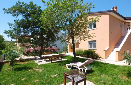 Pomer Apartment | Apartment for 4 persons approx. 45 qm in Ližnjan, Istria (South coast of Istria)