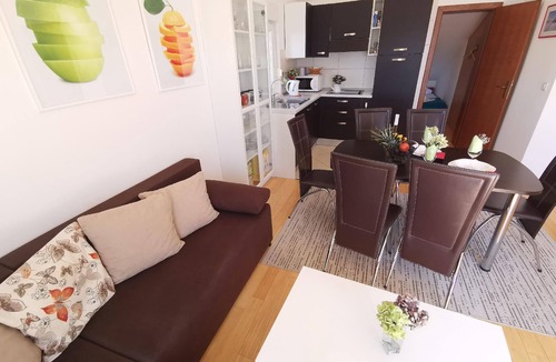 Selce Apartment | Apartment for 6 persons with terrace and sea view