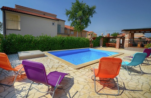 Cancini Other | Apartment for up to 5 persons near Porec with shared pool