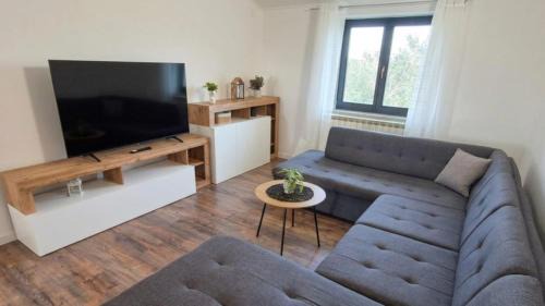 Mali Vareski Apartment | Apartment Fuzalo View by Villas Guide