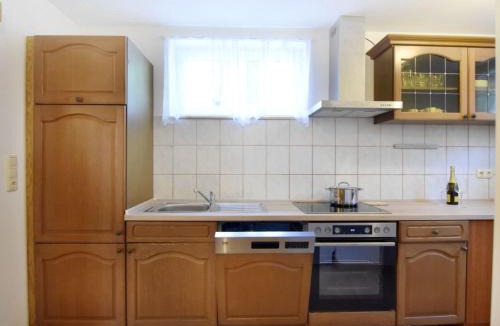 Krizine Apartment | Apartment Geräumige Kellerwohnung in der Nähe von Umag by Interhome