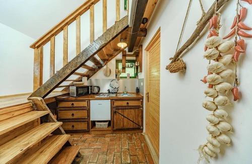 Vranovaca Apartment | Apartment Holiday Park Plitvice Paradise II with Mountain View, Balcony, and WiFi