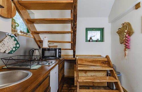 Vranovaca Apartment | Apartment Holiday Park Plitvice Paradise II with Mountain View, Balcony, and WiFi