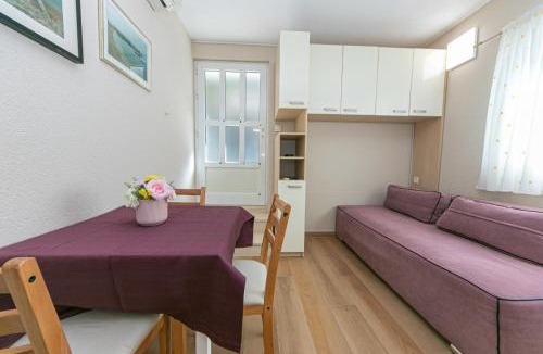 Drasnice Apartment | Apartment in Drasnice with sea view, terrace, air conditioning, WiFi 4992-1