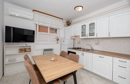 Palit Apartment | Apartment in Palit with Terrace, Air condition, WIFI, Dishwasher (820-2)