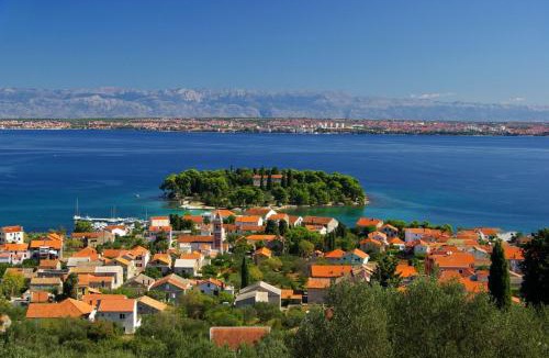 Preko Apartment | Apartment in Preko with Terrace, Air conditioning, Wi-Fi, Washing machine (4568-4)