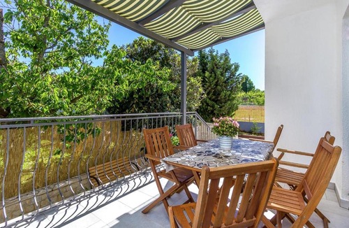 Skatari Apartment | Apartment in Pula near the Sea and Town Center