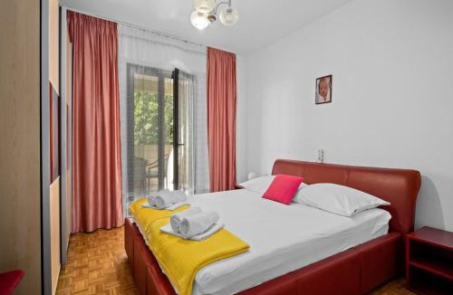 Supetarska Draga Apartment | Apartment in Supetarska Draga near Sandy Beach