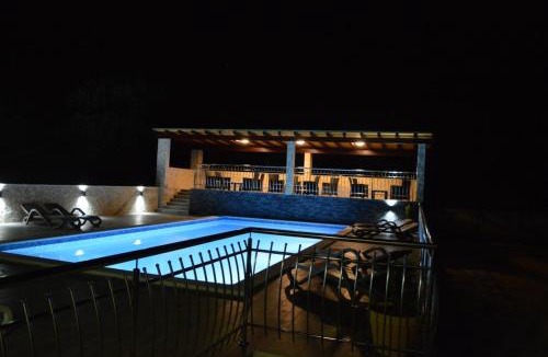 Vinisce Apartment | Apartment in Vinišce with Balcony, Air condition, WIFI, Washing machine (4753-7)