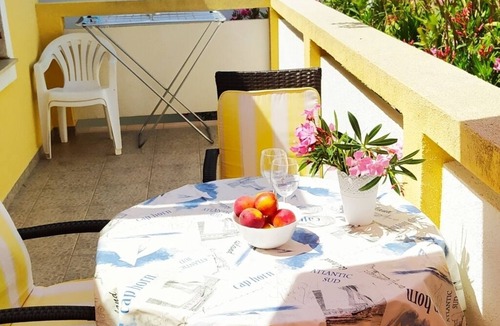 Vir Apartment | Apartment in Vir with Terrace, Air condition, WIFI (4594-1)