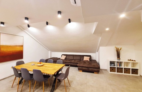Izola Apartment | Apartment is located 5 min walk to City center and 350m from the sea coast.
