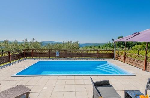 Zminj Apartment | Apartment Jadranka with Private Pool & Valley View in Green Istria