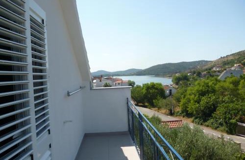 Raslina House | Apartment Jevic