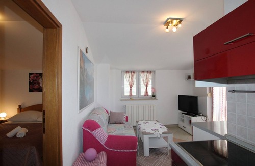 Stranici kod Nove Vasi Apartment | Apartment Julia Rosa/HR-11080-03 by Interhome