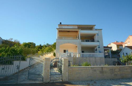 Bilice Apartment | Apartment Lake Silence