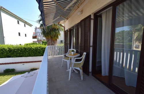 Porat Apartment | Apartment Lorela on the first floor