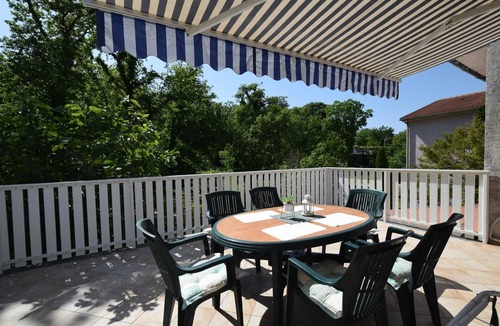 Porat Apartment | Apartment Lorela on the first floor
