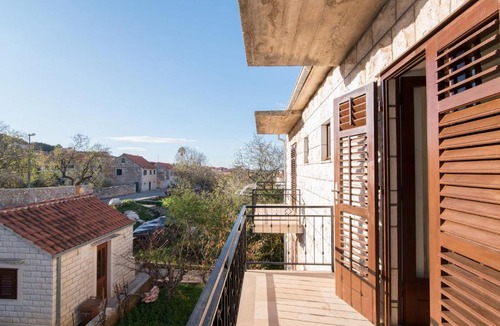 Supetar Apartment | Apartment Maria-350m from beach