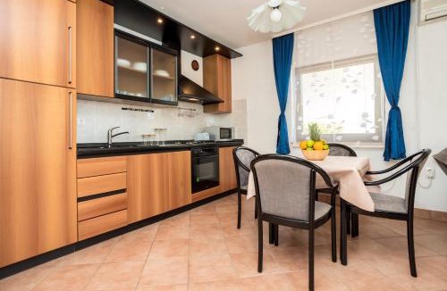 Malinska Apartment | Apartment Maui