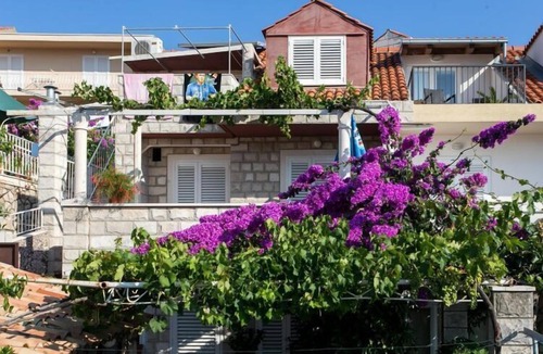 Babin Kuk Apartment | Apartment near beach with terrace