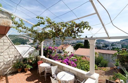 Babin Kuk Apartment | Apartment near beach with terrace