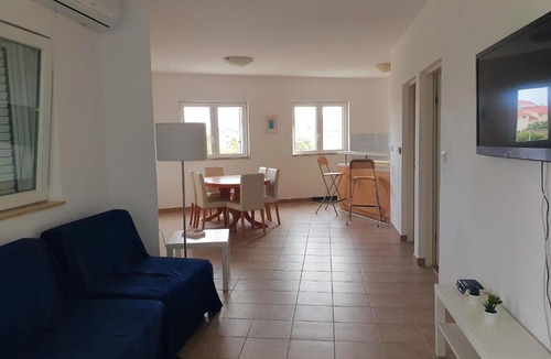 Zrce Apartment | Apartment Paola