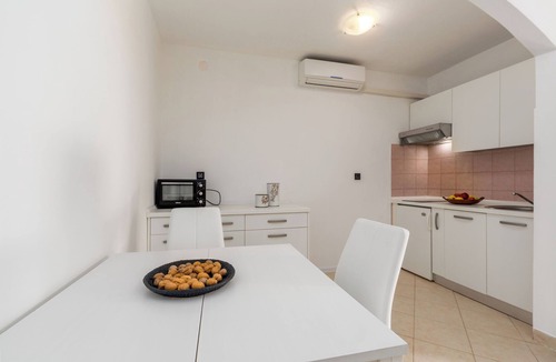 Susnjici Apartment | Apartment Residence Adelia 2 (91309-A1) - Sveti Lovrec